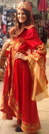 hürrem sultan kıyafeti